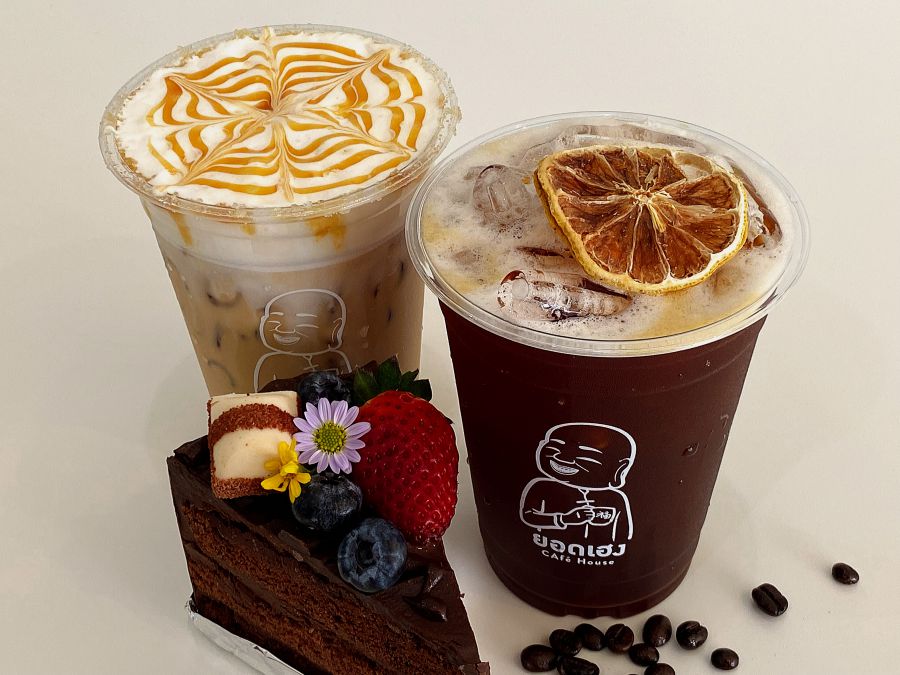 Embrace the Art of Coffee Making at Yodheng Cafe i