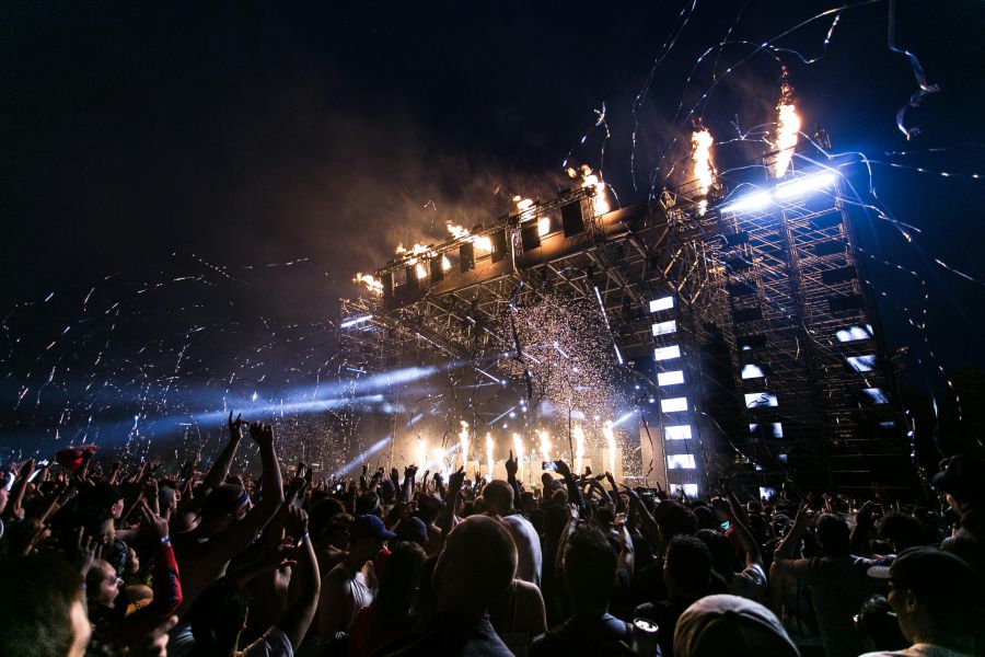 Thailands Songkran 2025 Festival Sparks Nationwide